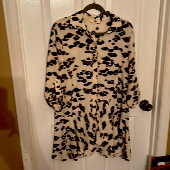 entro Tops - entro/Tops: entro Leopard Print Flowing Tunic 33” long